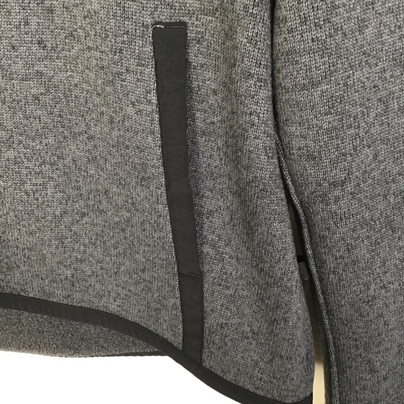 Lululemon Its Fleecing Cold Zip Up in Heathered Black / Black Size 6. - Picture 5 of 6